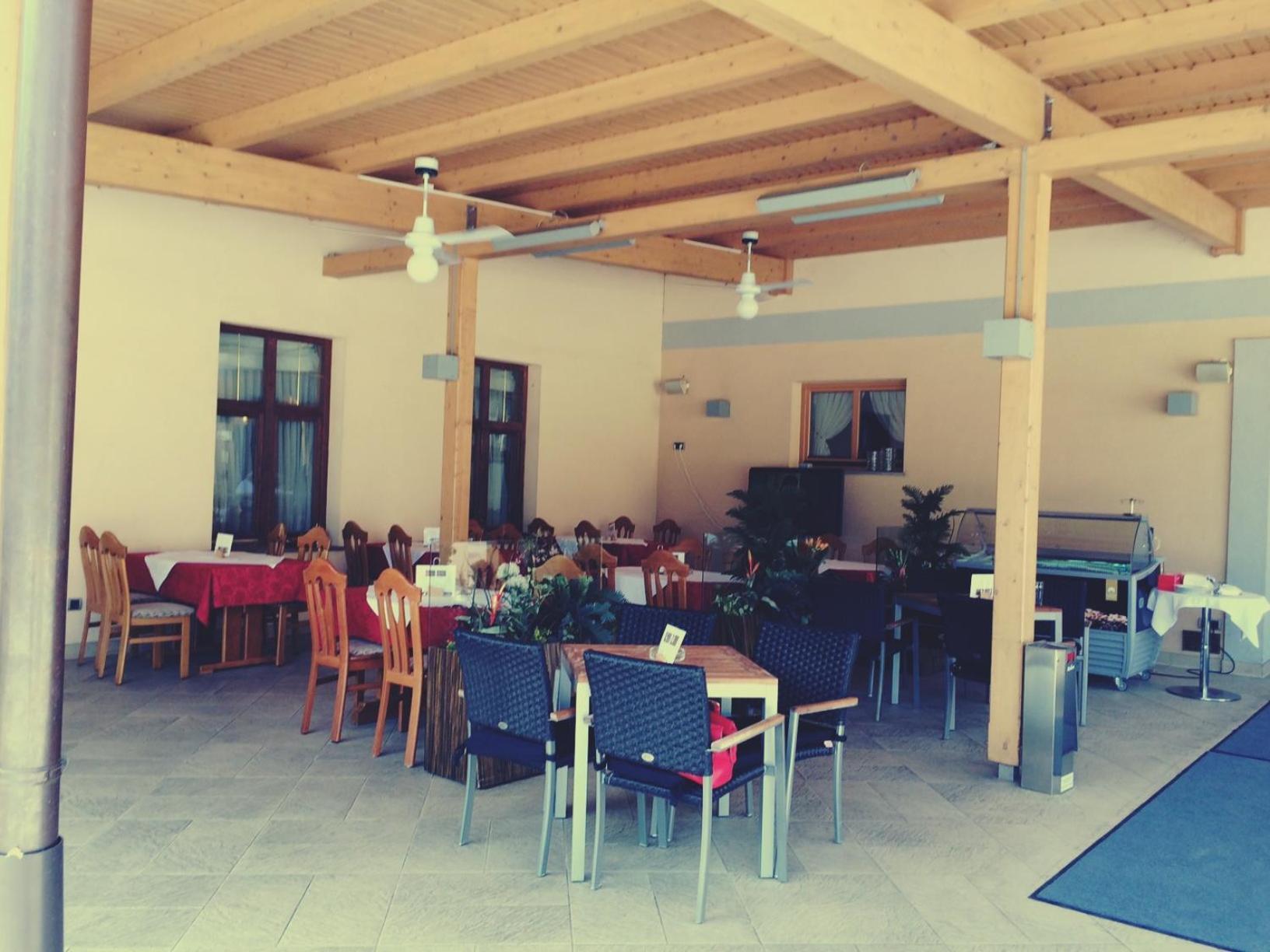 Hotel Marinsek Naklo Extérieur photo