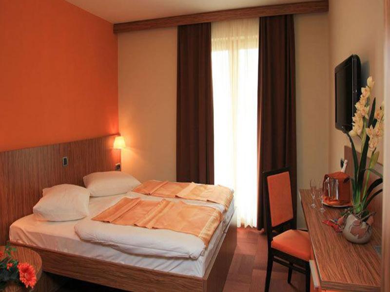 Hotel Marinsek Naklo Extérieur photo