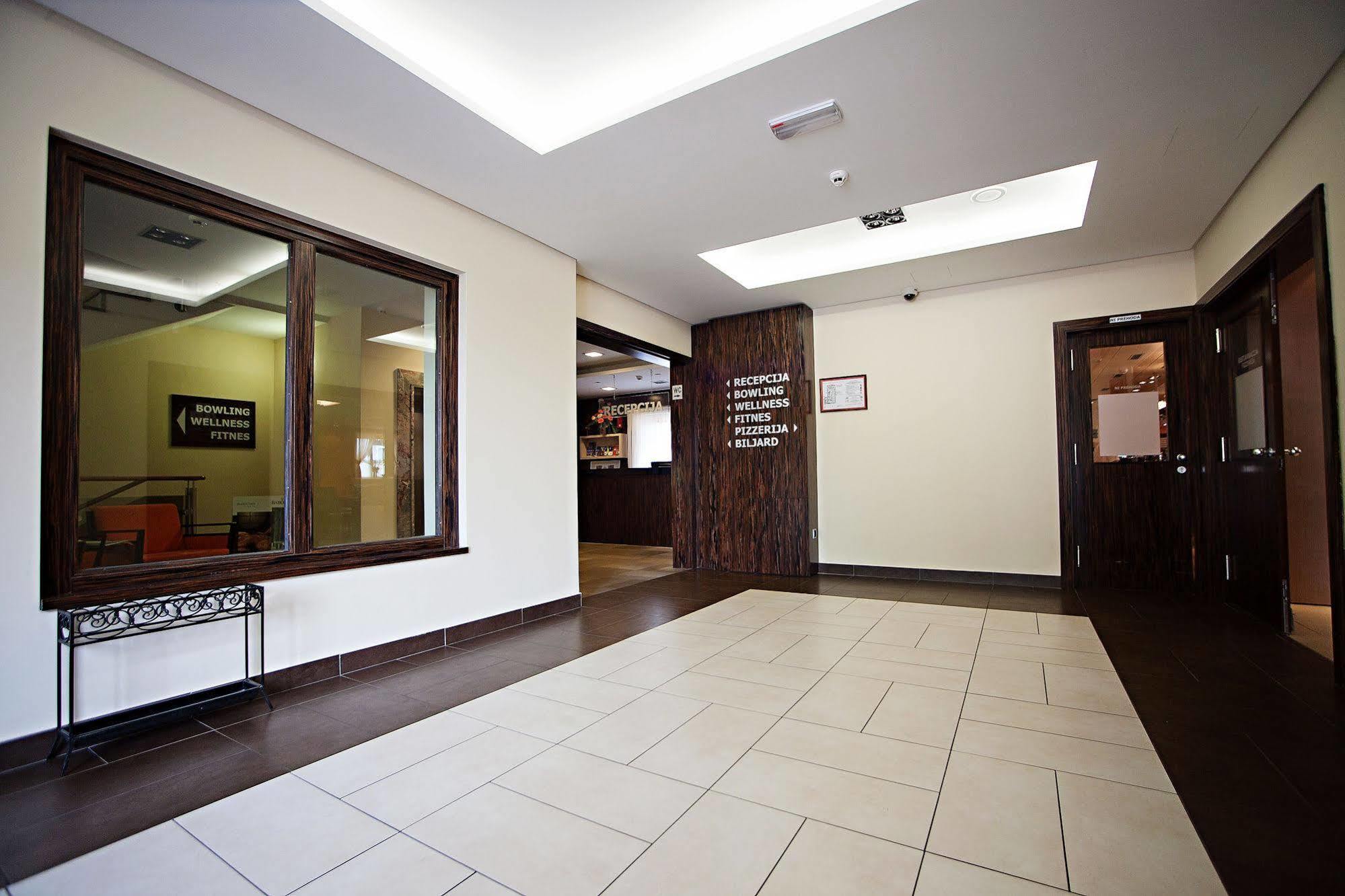 Hotel Marinsek Naklo Extérieur photo